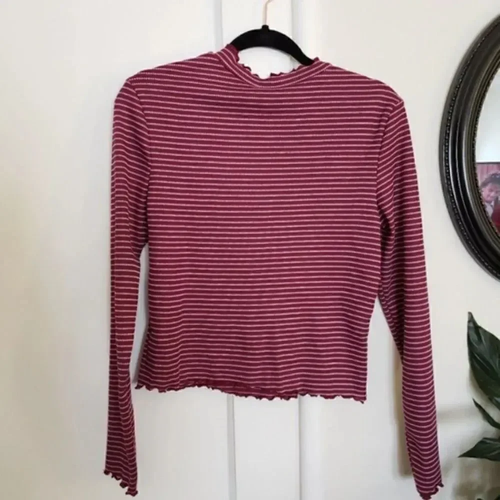 Good Luck Gem Lettuce Trim Long Sleeve Top
